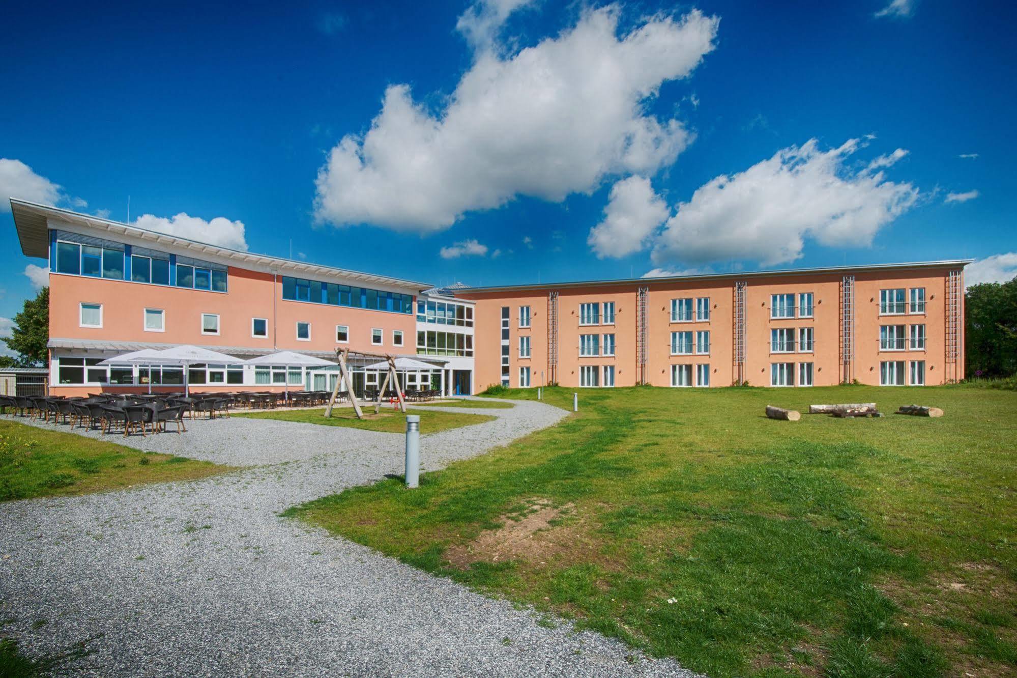 Jufa Hotel Im Brueckenkopfpark - Juelich Экстерьер фото